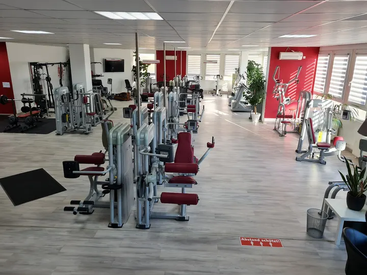 Exclusive Medizinisches Fitnesstraining — Fitnessstudio in Homburg