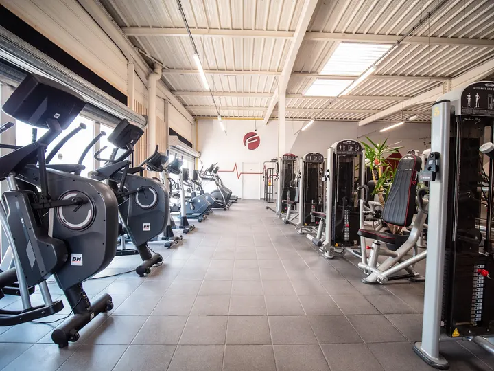Flashform — salle de fitness-studio à La Chapelle-Saint-Luc — 3