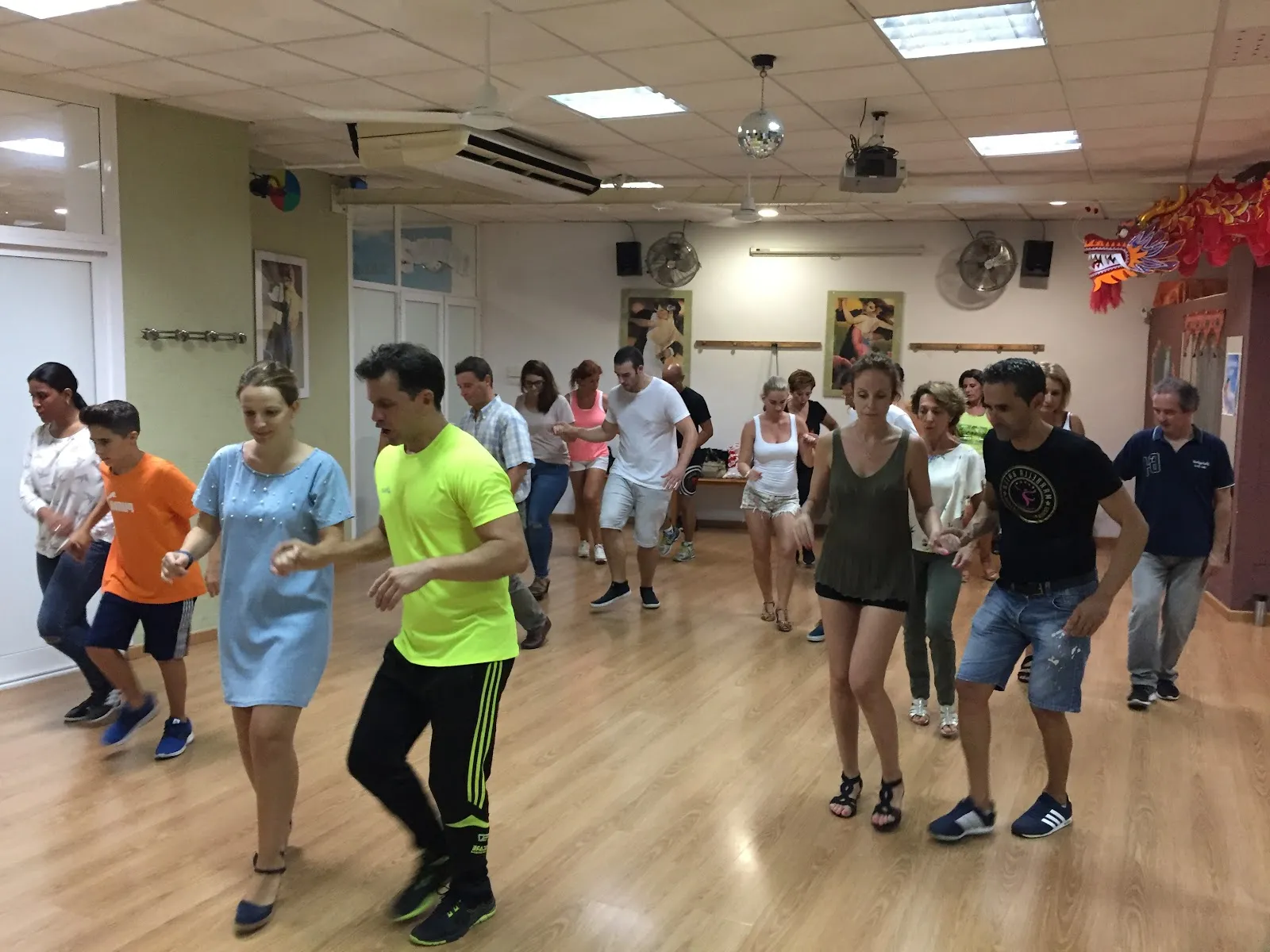 Asociación Marbella Baila — baile-studio en Divina Pastora, Marbella — 3