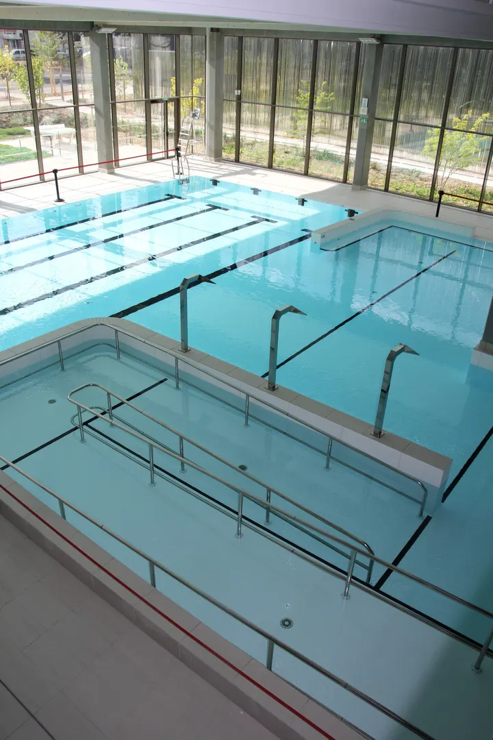 Centre Aqualudique l'O — bien-être-studio à Cité Emile Zola, Orléans — 3