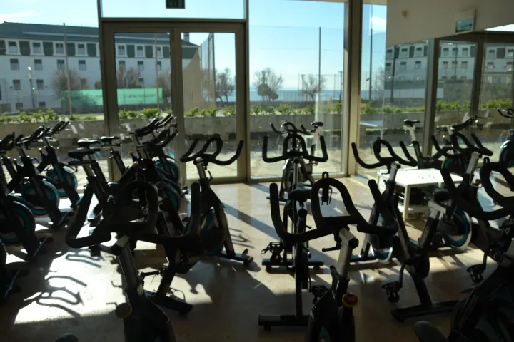 Reformer Social Club, Ericeira — Pilates reformer em Ericeira