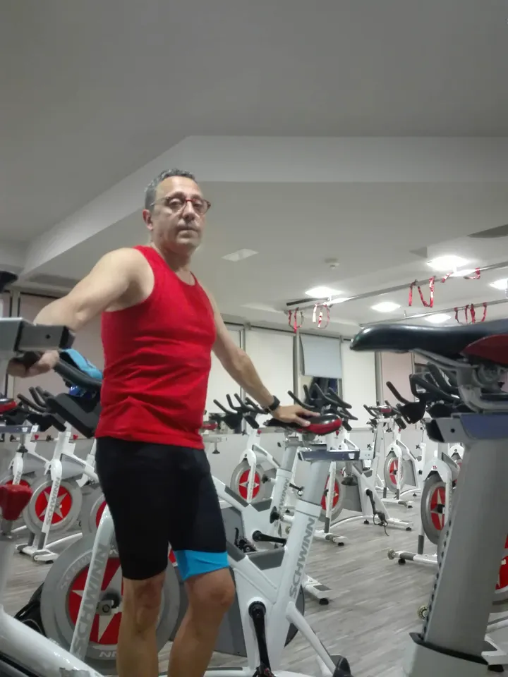 Vela Club & Fitness — estudio de fitness-studio en Plaça Catalunya - Saldes, Manresa — 3
