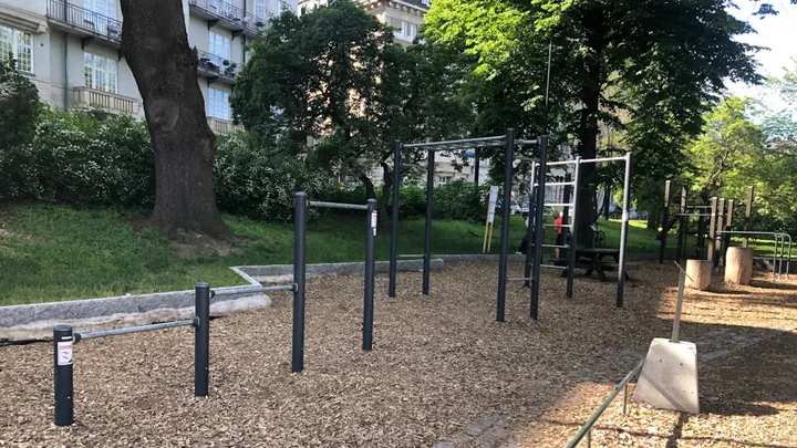 Humlegården Calisthenics spot — calisthenics-studio i Östermalm, Stockholm