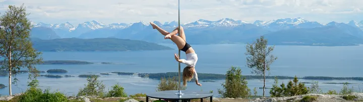 Molde Pole Studio — Stretching i Fuglset, Molde