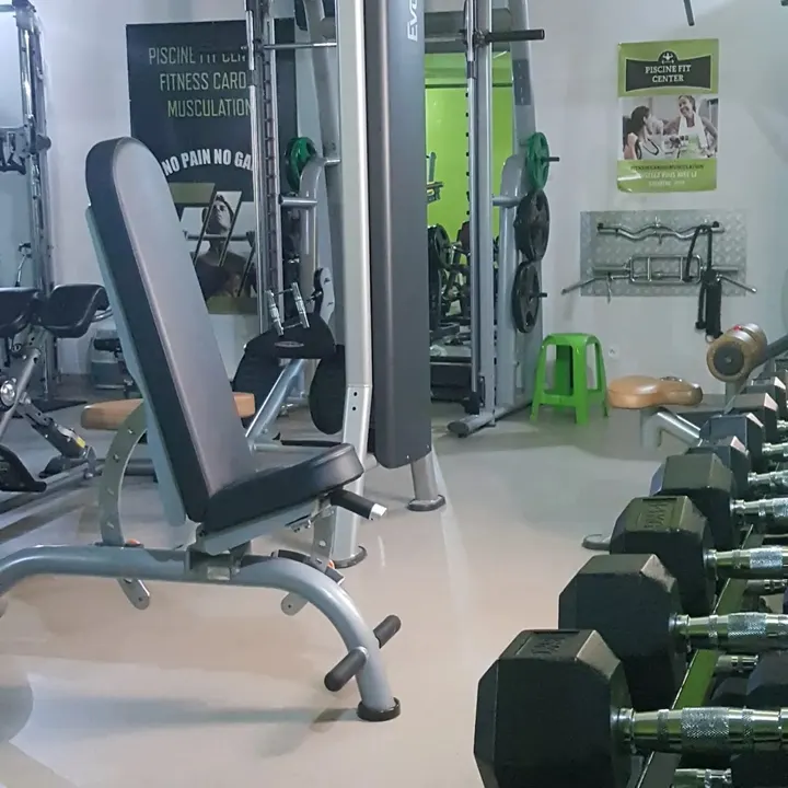 Piscine Fit Center — salle de fitness-studio à Bouafle — 3