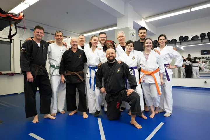 Akademie 8- internationale Schule für Kampfkunst und Selbstverteidigung — kampfsport-studio in Saarbrücken — 3