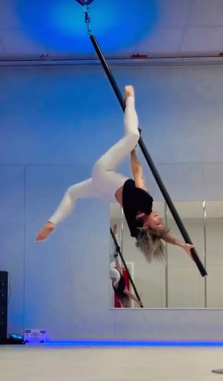 Pole Dance Addict 66 Polygone Nord — pole fitness-studio à Pia — 3
