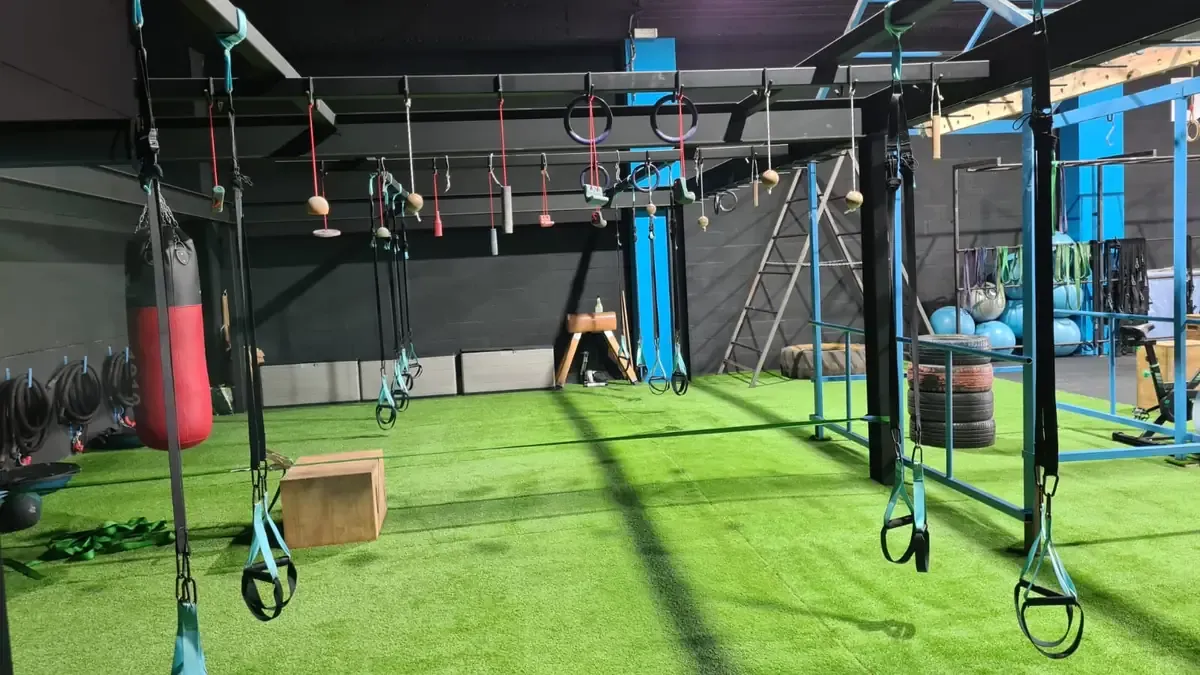 Dayron Club — fuerza-studio i Huércal de Almería — 5