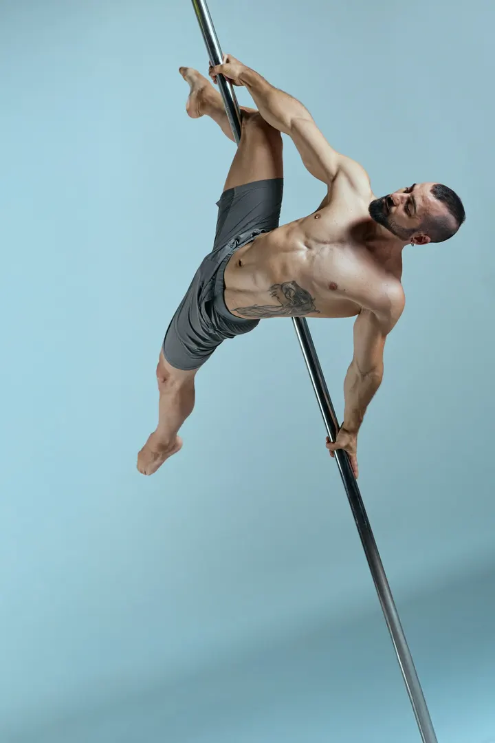 Vértice Acrobacia Y Danza Aérea — aerial-studio en La Laguna — 4