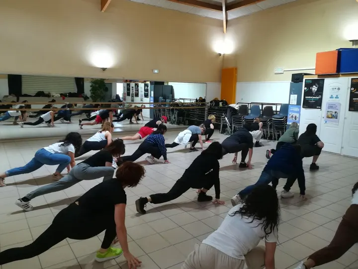 Latina Way Av. du Square — salle de fitness-studio à Val Saint-André, Aix-en-Provence — 3