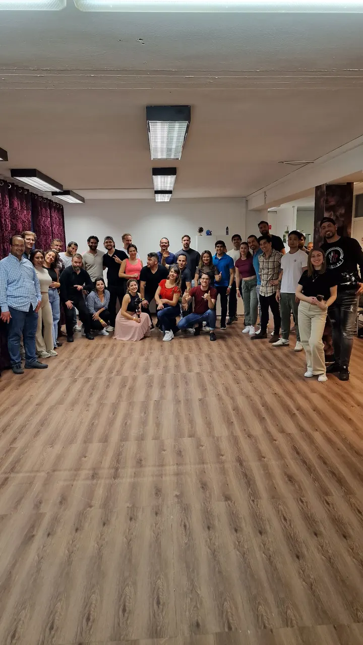 Bachata Meetup Frankfurt — Tanz in Kaiserlei, Offenbach am Main