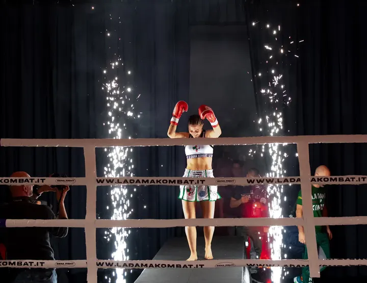 ASD La Dama Kombat Combattimento — Kickboxing a San Vincenzo, Genova