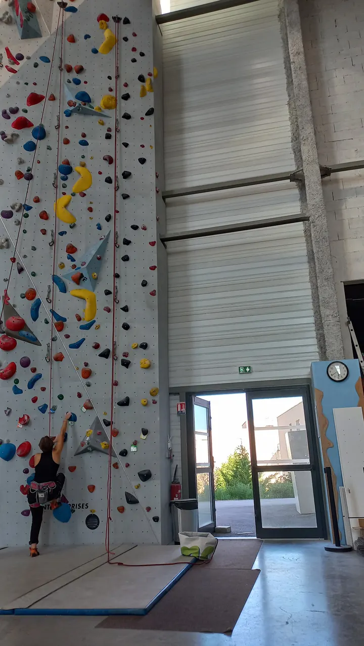 Entre-Temps Escalade 13 Av. Léo Lagrange — escalade-studio à Besançon — 3
