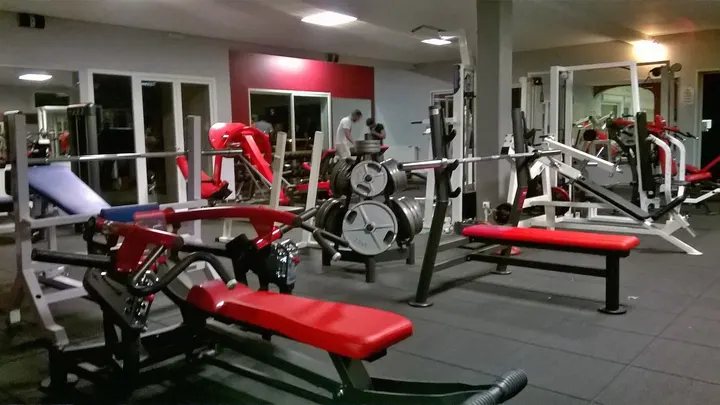 Exy Jim — salle de fitness-studio à Ambutrix — 3