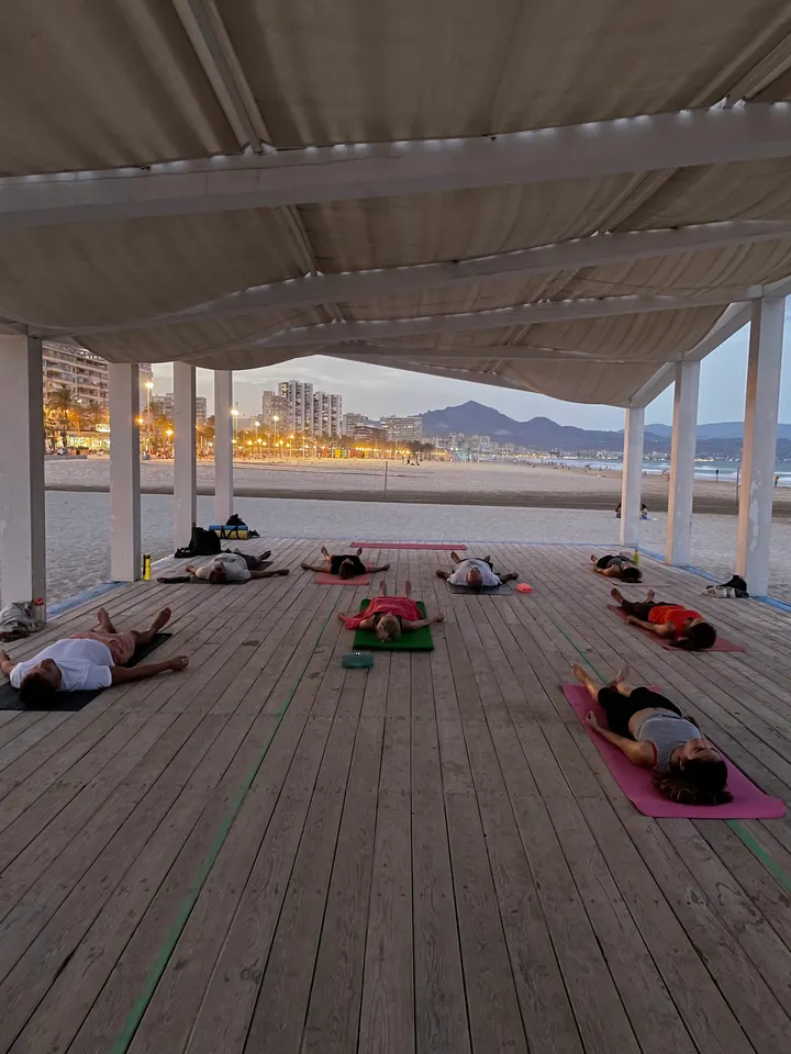 Yoga con @shriyogivan — yoga-studio en Alicante — 4