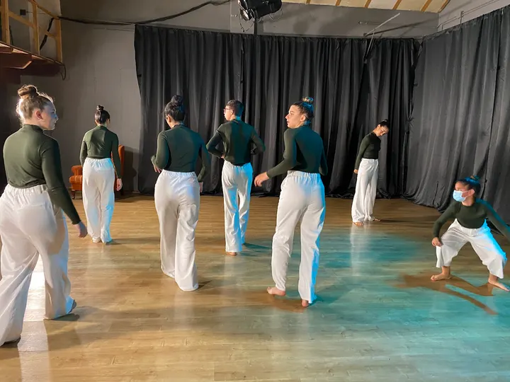 Qóreo Dance Studio — Baile en Cerdanyola del Vallès