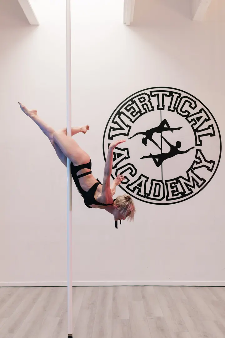 Vertical Academy SSD — pole dance-studio a Ferrovieri, Vicenza — 3