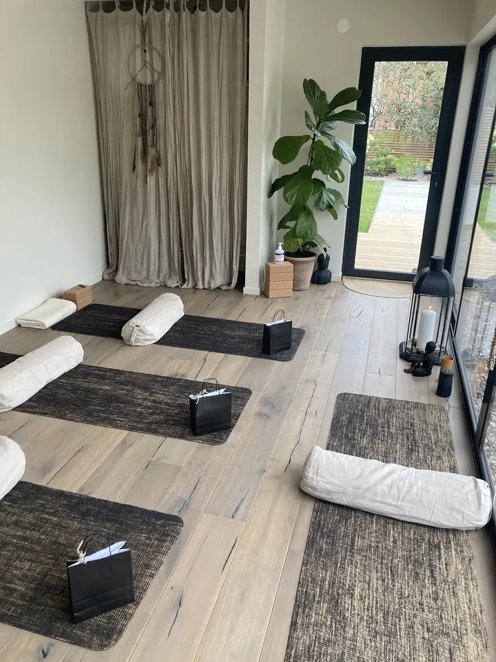 Yogaholistic — yoga-studio i Löddeköpinge, Malmö — 3