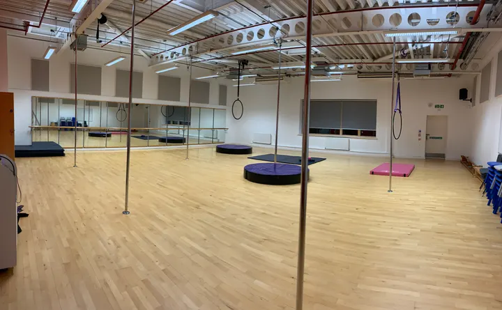 Aerial Arts Academy — pole fitness-studio in Oxford — 4