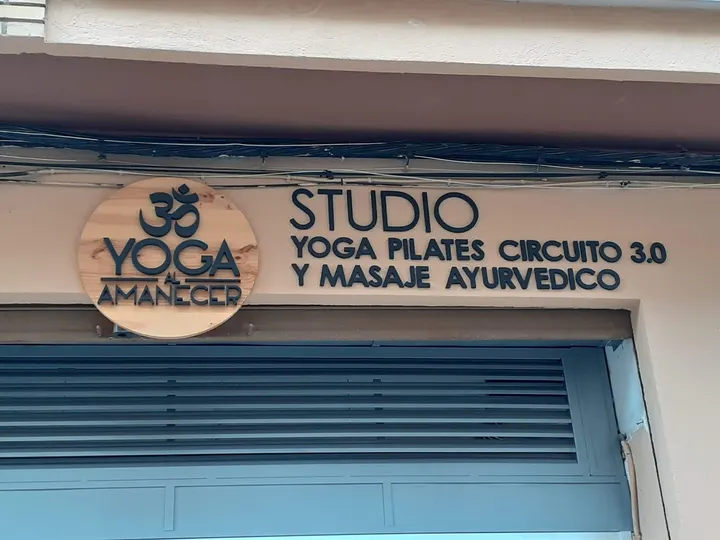 Yoga al Amanecer — Pilates en Campanar, Valencia