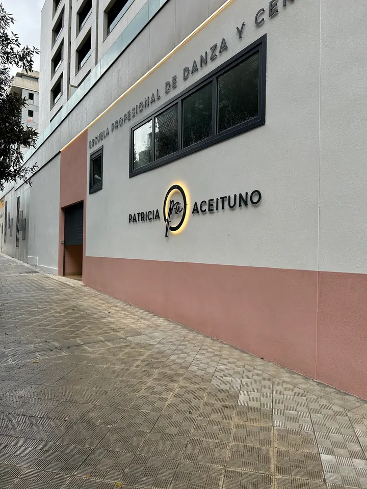 Escuela Profesional De Danza Y Centro Fitness Patricia Aceituno — Estudio de fitness en Lezkairu, Pamplona