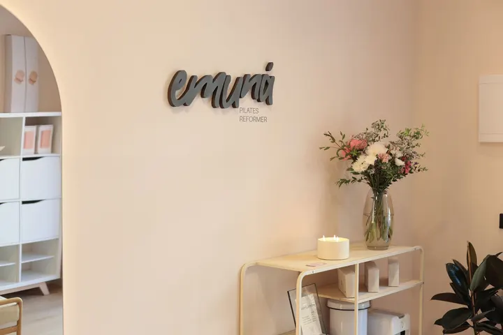 Emuná Pilates Reformer — Reformer Pilates en Russafa, Valencia