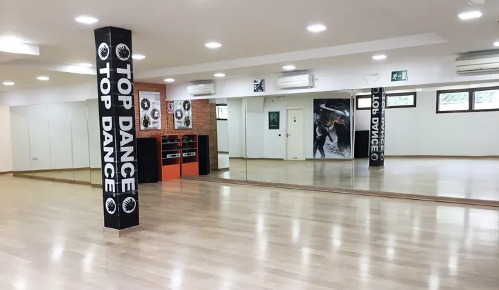 Top Dance Carrer Joan Ripoll Trobat — baile-studio en Palma — 4