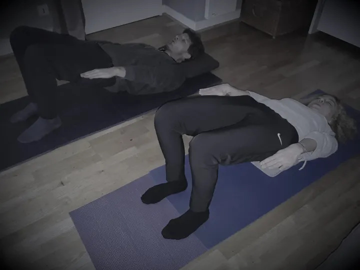 Barre au sol/méditation/Pilâtes à domicile — barre-studio à Quartier de Charonne, Paris — 3