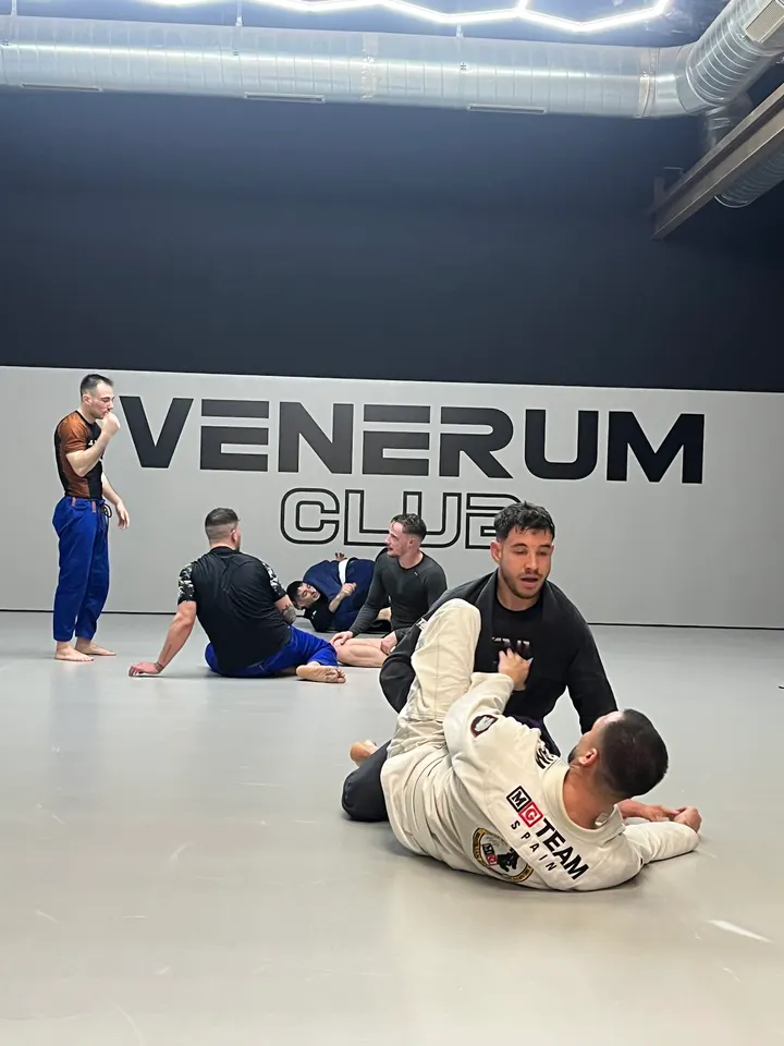 Venerum Club — artes marciales-studio en Sant Martí, Barcelona — 2
