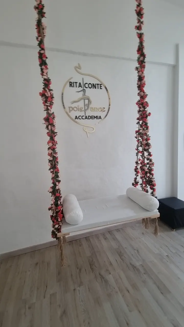 Pole Dance Accademia — pole dance-studio a Novoli, Firenze — 3