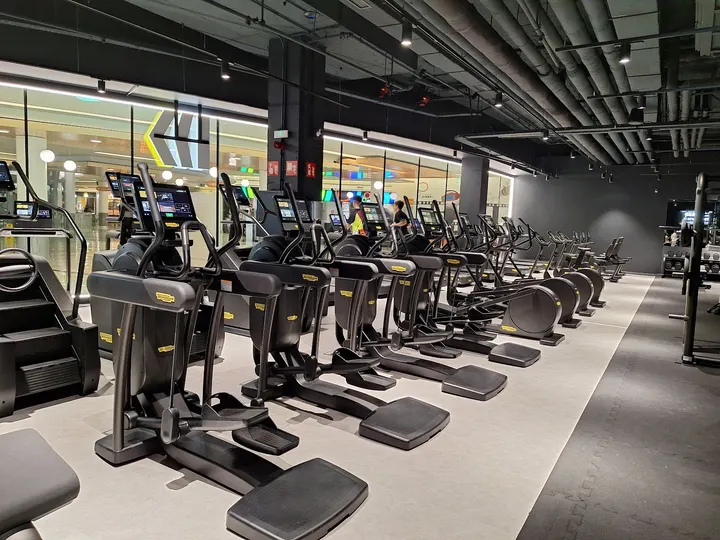 Gim Body Gran Via, S.L. — Estudio de fitness en As Travesas, Vigo