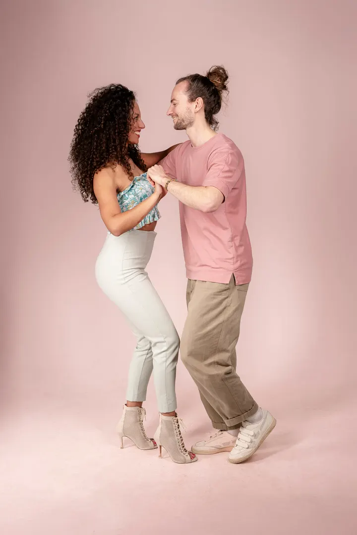AYA-die Tanzschule für Salsa Bachata Kizomba — tanz-studio in Altstadt-Ring, Freiburg im Breisgau — 3
