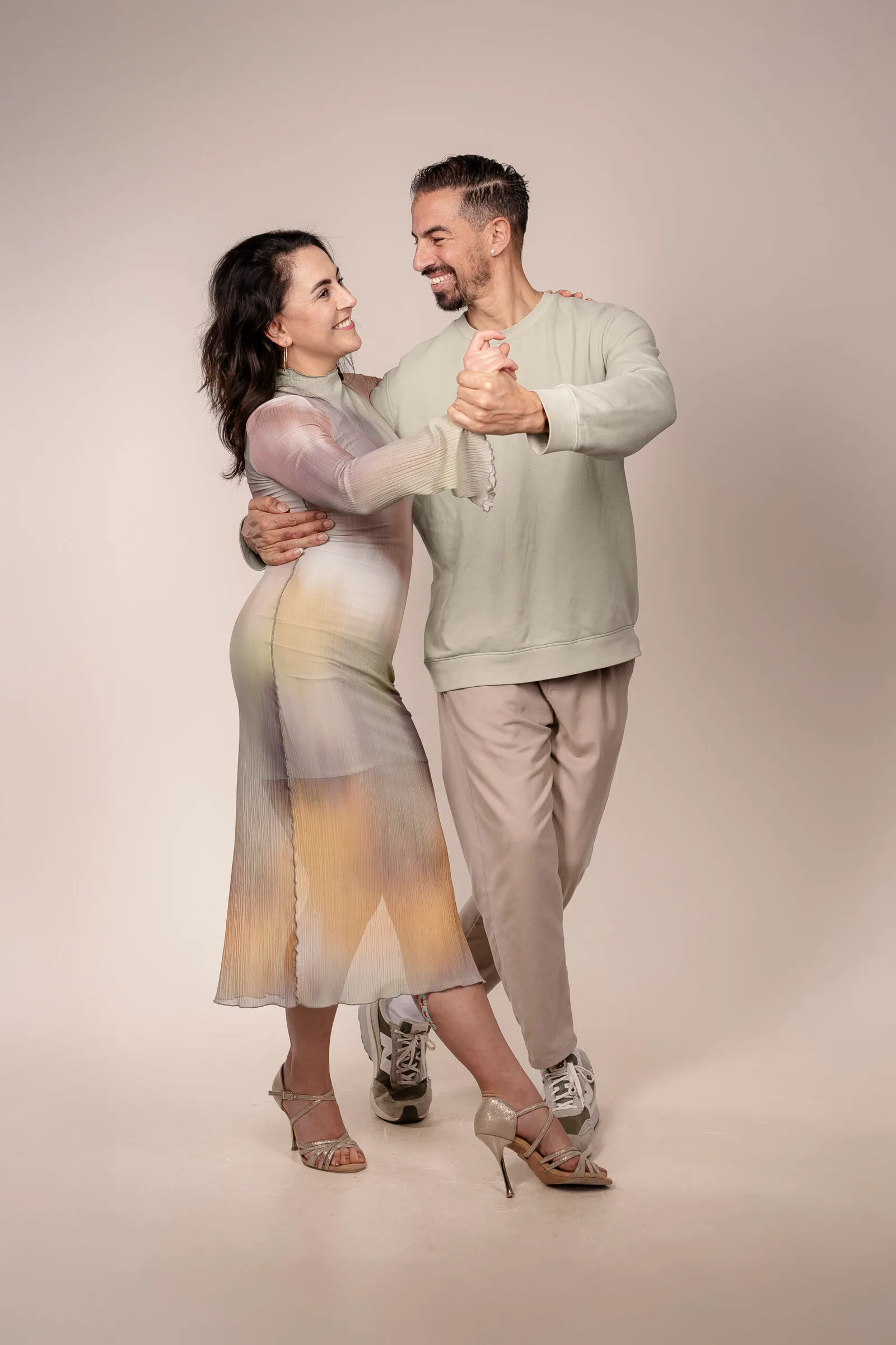 AYA-die Tanzschule für Salsa Bachata Kizomba — tanz-studio in Freiburg im Breisgau — 4