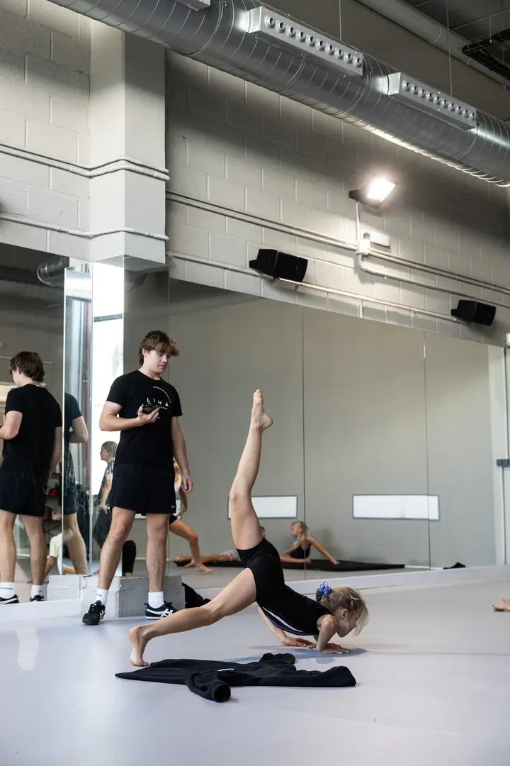 Lima Dance Academy — Baile en Salto del Agua, Marbella