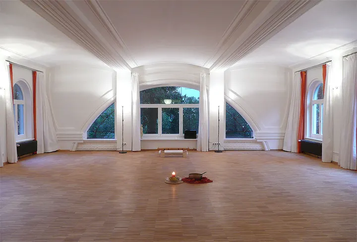 Raum für Meditation und Bewegung — meditation-studio in Hamburg — 5
