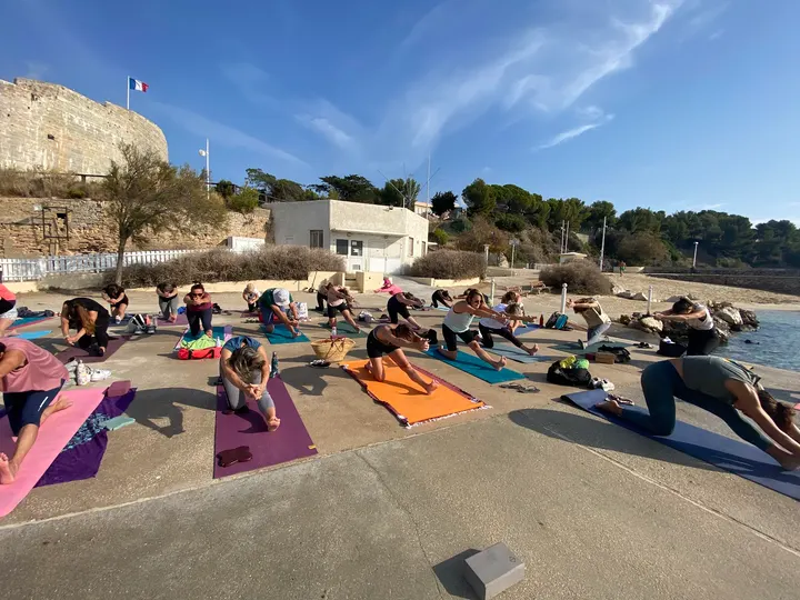 sukha sadhana yoga — yoga-studio à La Mitre, Toulon — 2