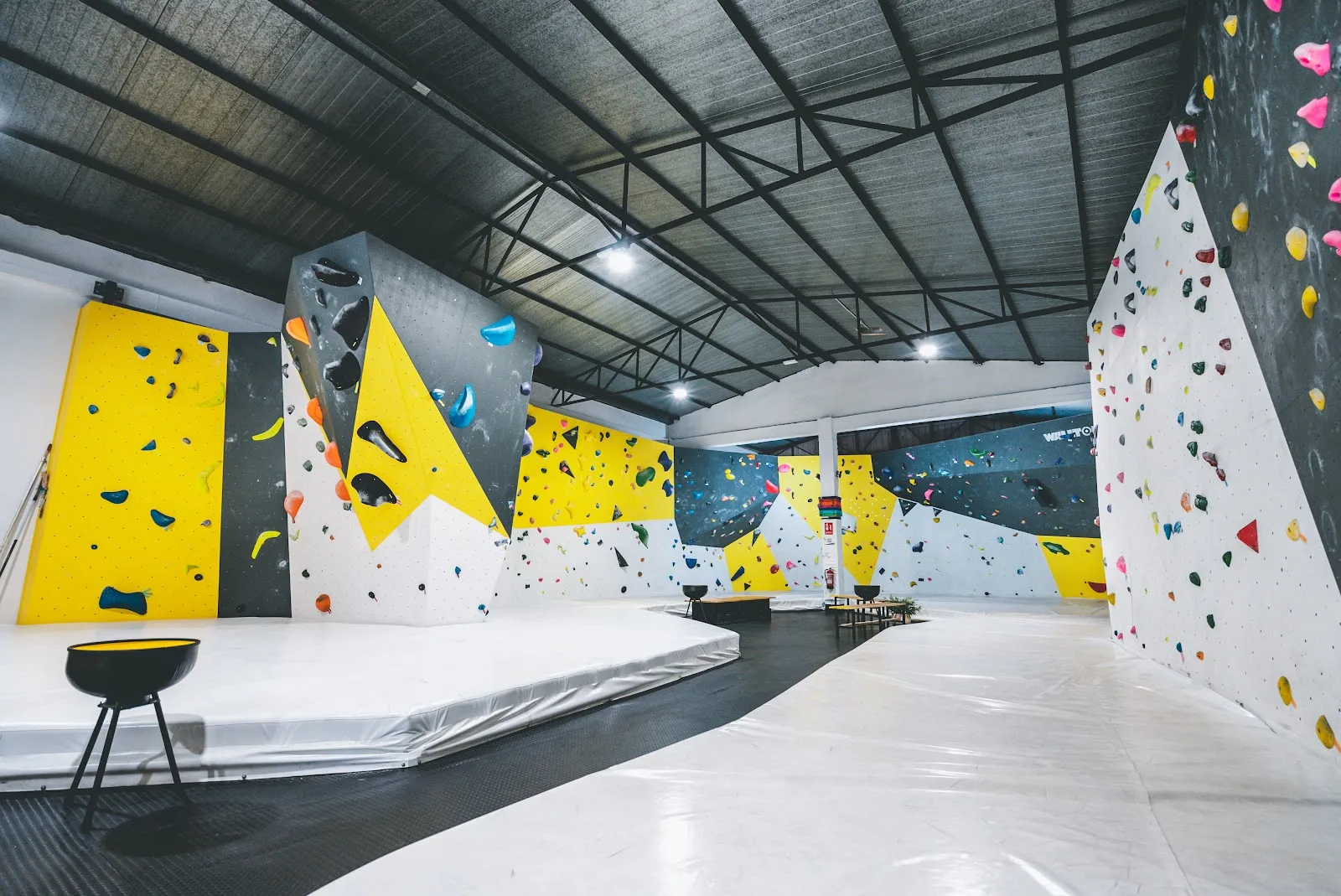 Mg12 Rocódromo — escalada-studio en Vigo — 5