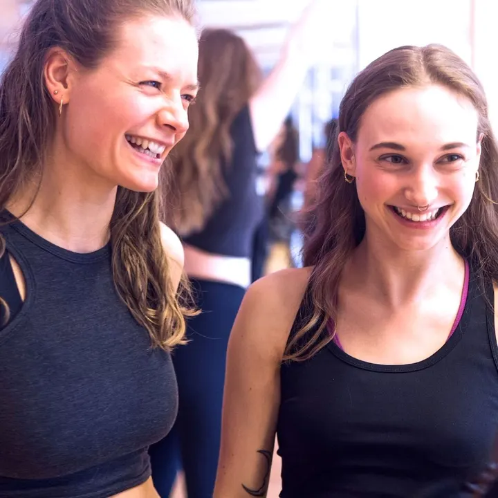 Pole Academy — dance-studio i Rosenhøj, Viby J