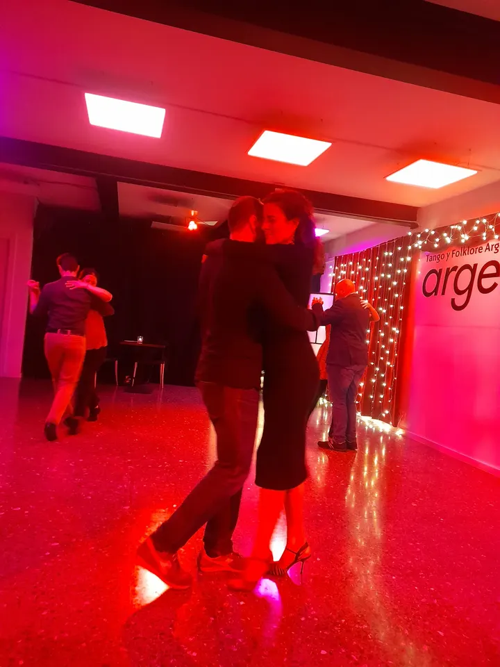 ASOCIACION CULTURAL DE TANGO ARGENTINO DESDE EL ALMA S.C.P. — baile-studio en Barcelona — 3