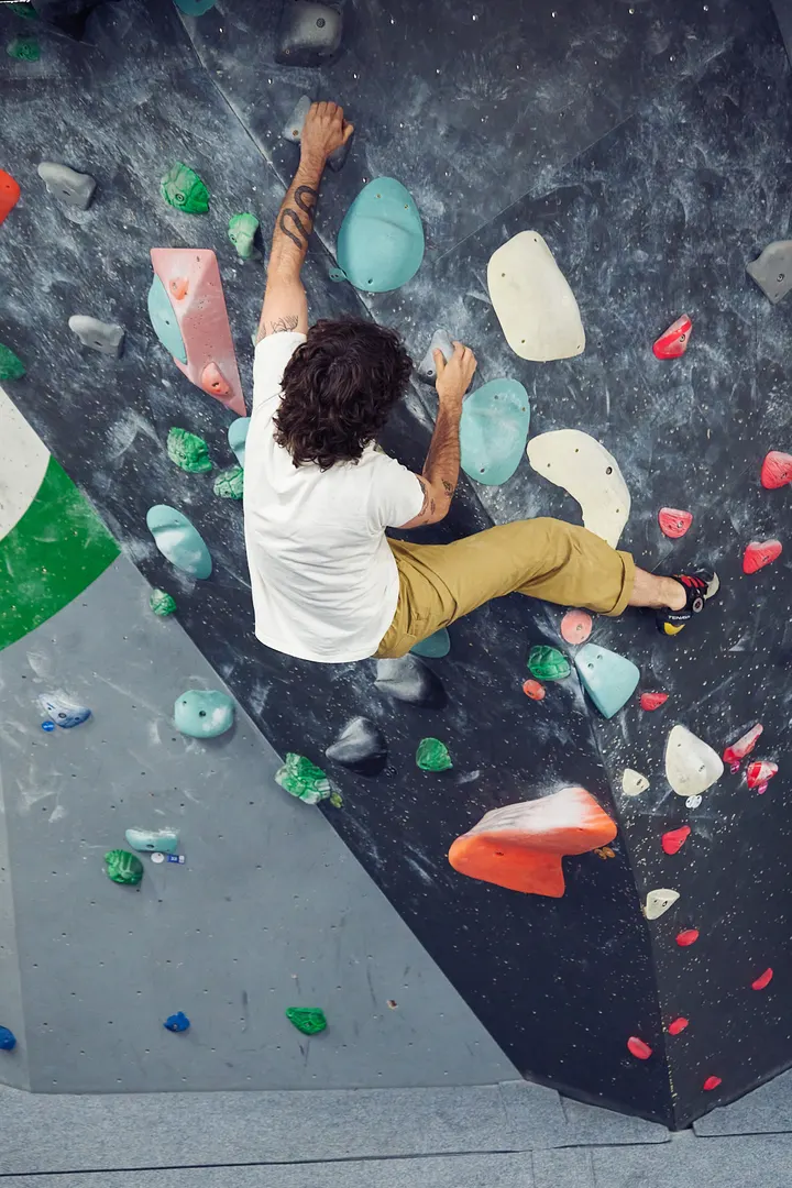 Climbing District Fields Stronghold — climbing-studio in London — 3