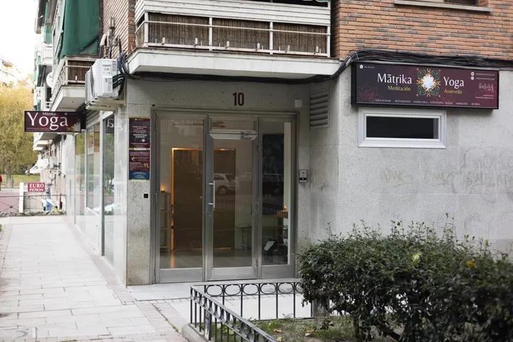 Matrika Yoga School Ayurveda — yoga-studio en Alcorcón — 5