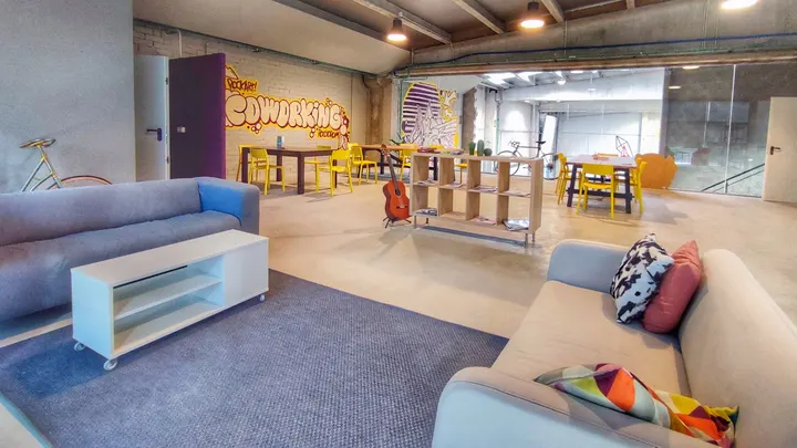 RockArt Climbing & Coworking — escalada-studio en Palol de Revardit — 5