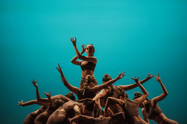 Danzalona — Baile en el Raval, Badalona