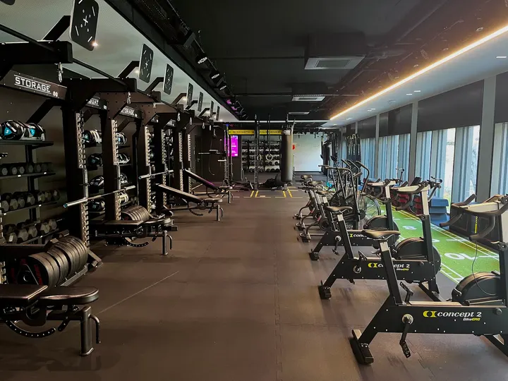 LOU Piscine UCPA Aqua Stadium de — salle de fitness-studio à Gerland, Lyon — 3