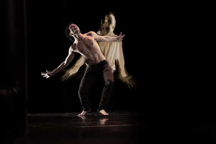 Association Centre Artdanse — danse-studio à Paris — 5