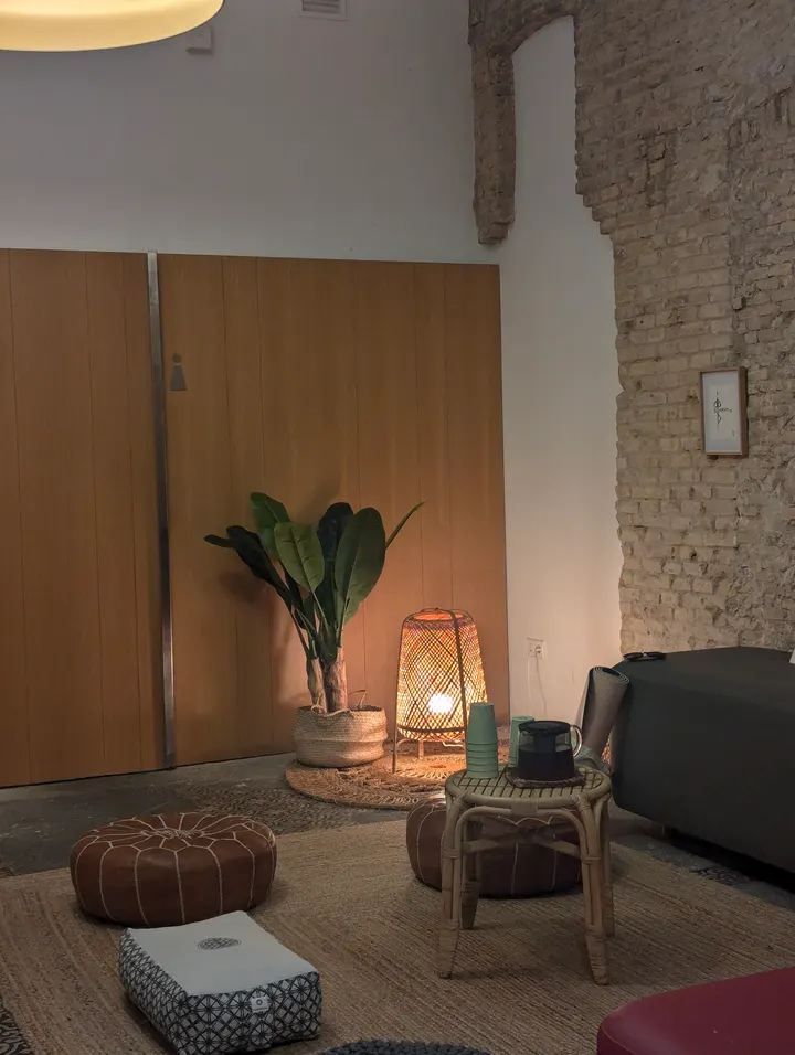 Bikram Yoga Valencia — yoga-studio en el Pla del Remei, Valencia — 2