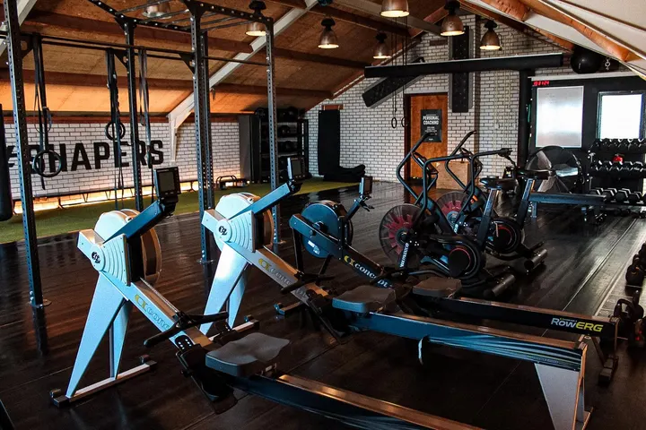 Shapers Fitness — Sportschool in Lemsterhoek, Urk