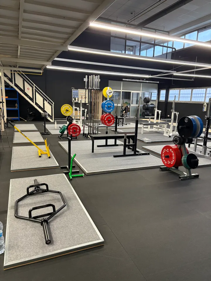 Bologna Powerlifting / BoloBodyFactory — sala pesi-studio a Róveri, Bologna — 3