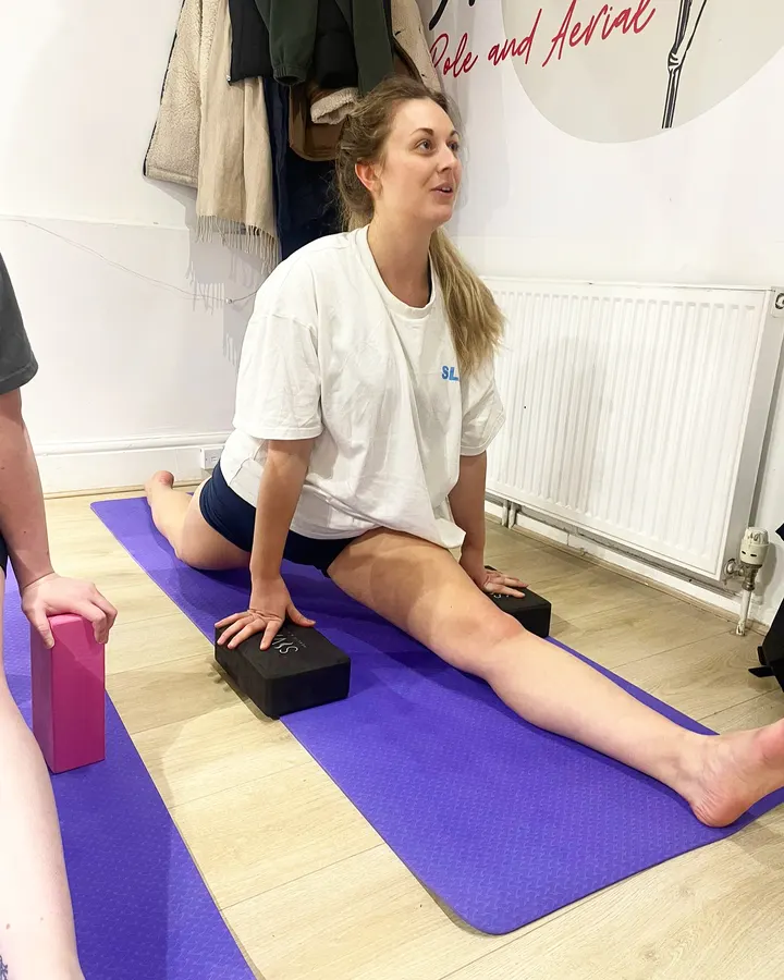 Asfit Pole and Aerial — aerial-studio in Liverpool — 4