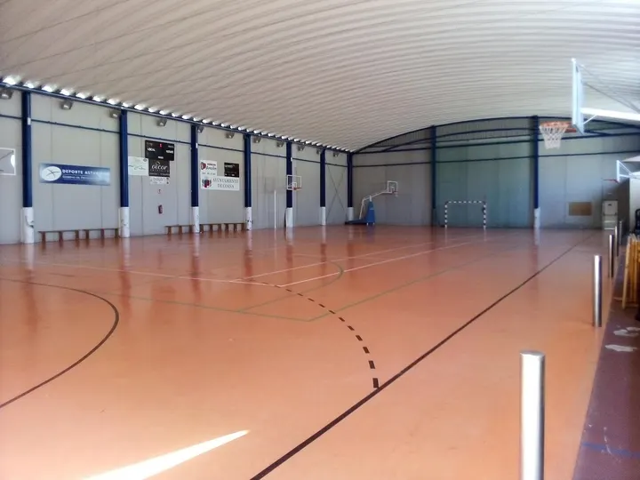Complejo Deportivo Los Castros — estudio de fitness-studio en Mouguías/Mohías — 4